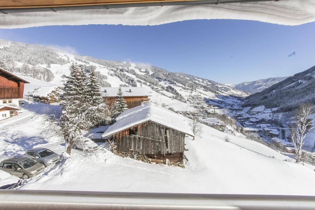 Ferienwohnung Eberharthof Saalbach Exterior foto